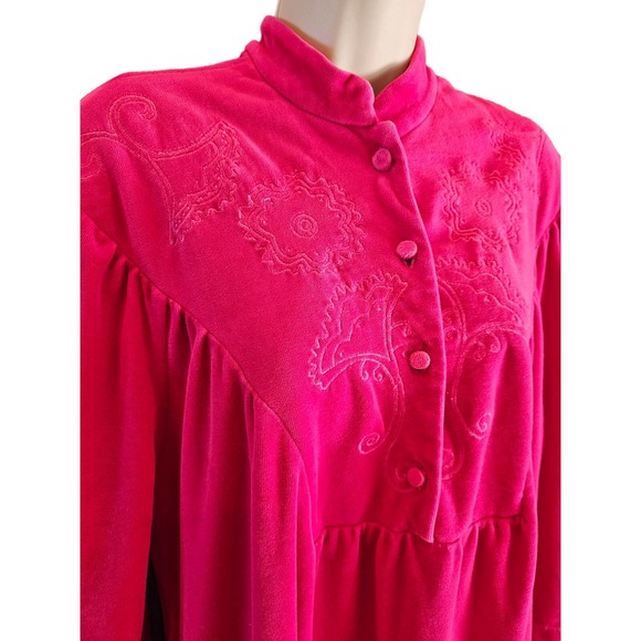 Women's size medium hot pink velour moo moo robe lounge pockets EUC ^ - Picture 3 of 8